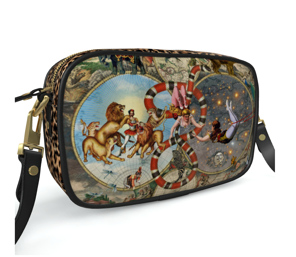 Le Cirque Du Monde Camera bag